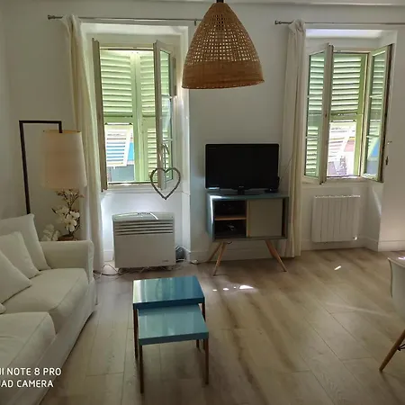 Apartment Joli Nicois En Bord De Nice